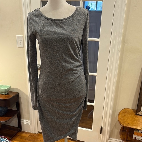 Nordstrom Leoth gray ruched dress with long sleeves.  Size M. - Picture 1 of 6